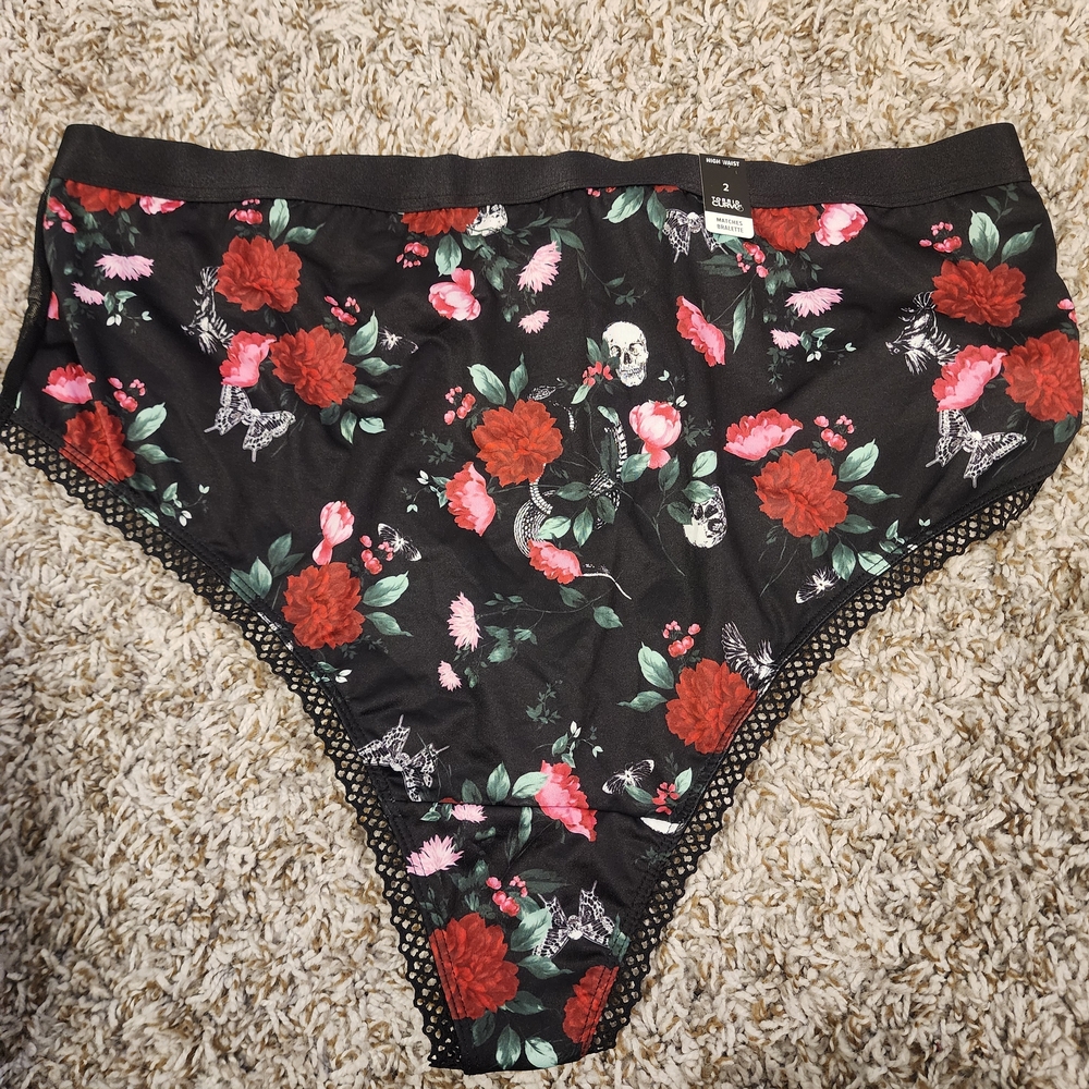 Floral & Skull High-Cut Panty — Black with Red Floral Thong
